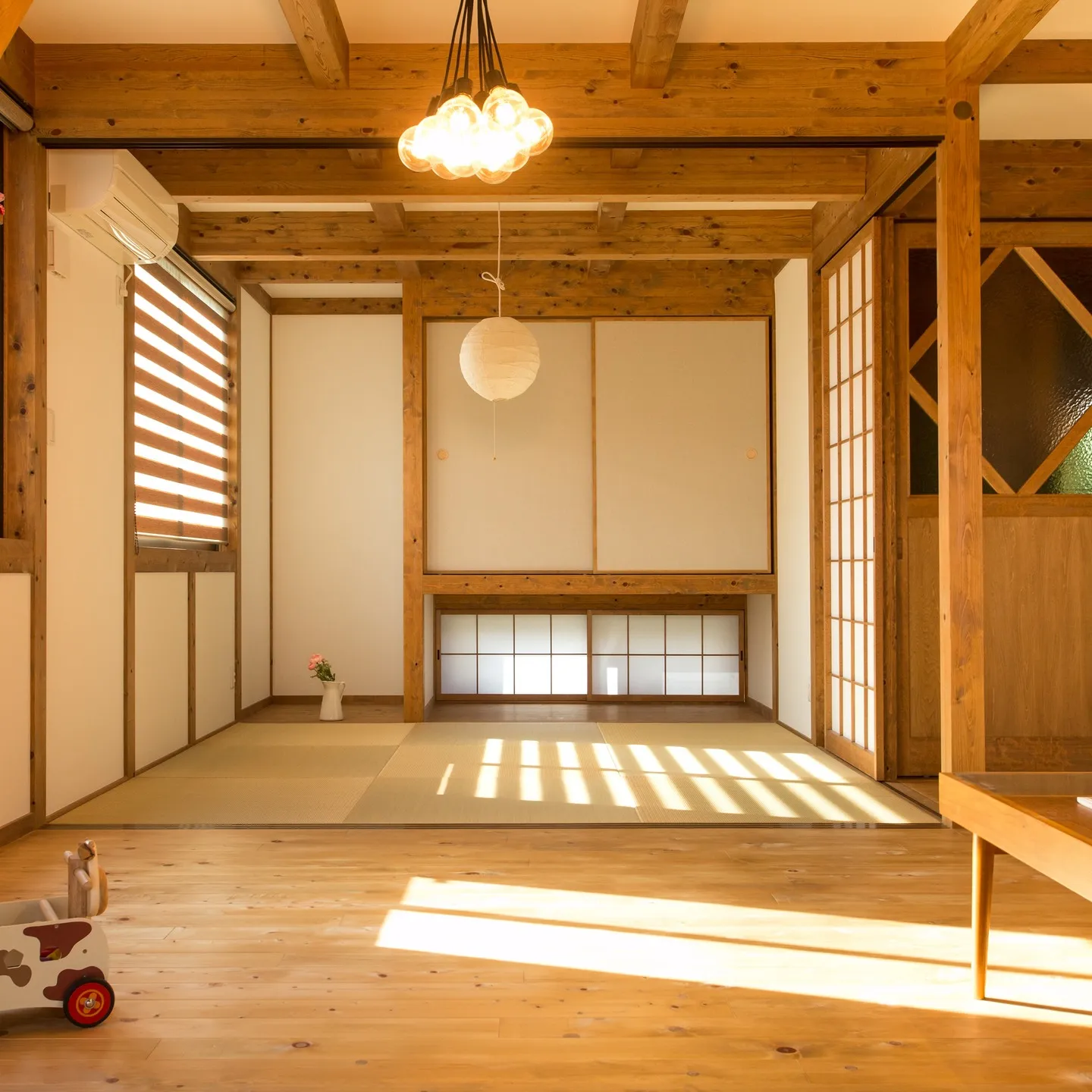 ＊洋の空間に溶け込む和室＊